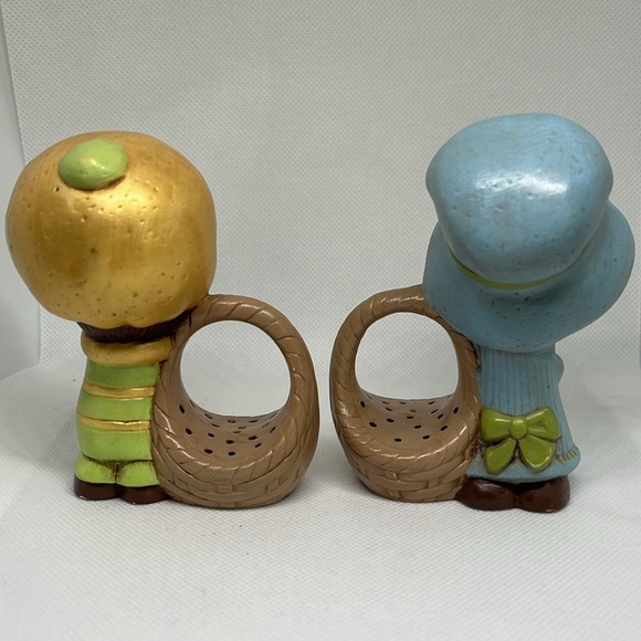 Vintage ceramic hand painted boy and girl standing by basket 4” tall - Picture 2 of 8